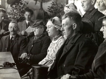 West Frisian wedding Location: Stompetoren: 1942.