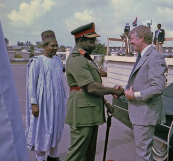Lt. General Olusegun Obasanjo welcomes Jimmy Carter to Nigeria.