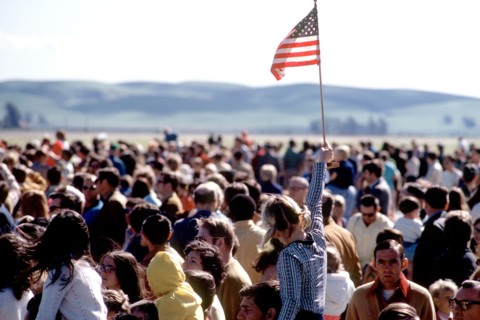 1973 - Crowds wait to welcome recently returning prisoners of war home.