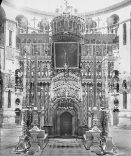 Interior of the Church of the Holy Sepulchre ca. between 1898 and 1914