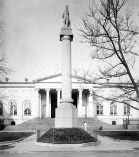 The statue of Abraham Lincoln in front of the District of Columbia City Hall in Washington, D.C. ca.  between 1910 and 1919
