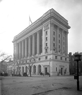 Union Trust Building, [Washington, D.C.] ca.  between 1910 and 1925