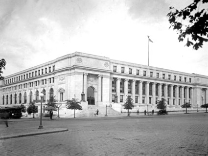 City Post Office exterior [Washington, D.C.] ca. between 1910 and 1925