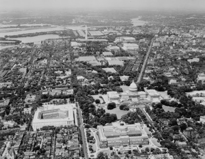Aerial view of Washington, D.C. ca. between 1910 and 1935