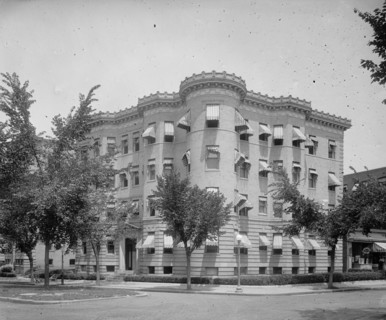 Lehigh Apartments, [Adams Mill Rd. and Lanier Place, Washington, D.C.] ca.  between 1910 and 1926