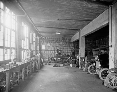 Hendrick Motor Company, [Takoma Park, Maryland], interior. ca.  between 1910 and 1920