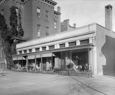 Lotus Lantern Tea House ca.  between 1910 and 1935