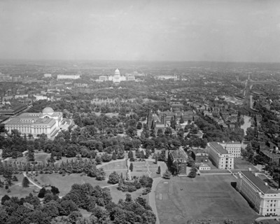 U.S. Capitol from the Washington Monument ca. between 1909 and 1920