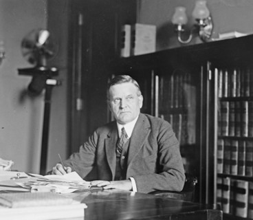 Senator Lenroot sitting at his desk ca.  between 1918 and 1920