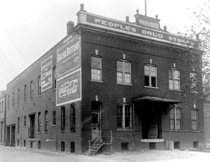 Exterior of Peoples Drug Store warehouse, Washington, D.C. ca. [between 1909 and 1932]