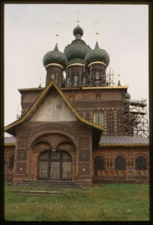 Church of John the Baptist at Tolchkovo, (1671-87), west facade, Yaroslavl, Russia; 1992