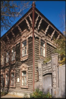 Wooden house, Shishkov Street #14 (1917), Tomsk, Russia; 1999