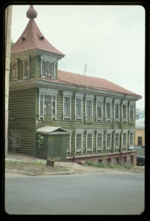 Tabolov house (Kalinin Street 72), (1902), Khabarovsk, Russia; 2002