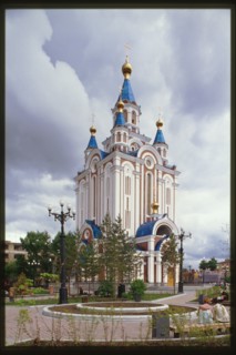 Church of the Dormition (2002), northwest view, Khabarovsk, Russia; 2002