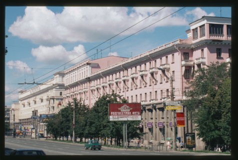 Office buildings and Hotel IUzhnyi Ural (Lenin Prospect #52), (1931), Cheliabinsk, Russia; 2003