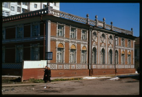 Commerce Society Building (late 19th century; 1916), Arkhangel'sk, Russia; 2000