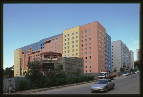 Apartment building (Ussuri Boulevard), (2002-03), Khabarovsk, Russia; 2002