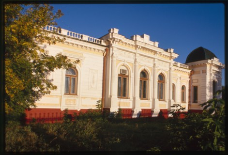 Batiushkin Mansion (1902), Omsk, Russia 1999.