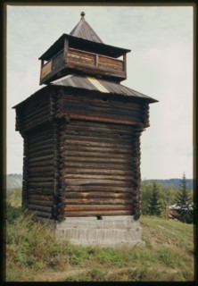 Log fort tower (late 17th century), Bel'sk, Russia; 2000