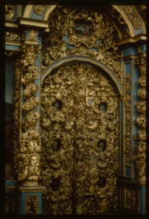 Church of the Presentation of the Virgin (1688-93), interior, icon screen, Royal Gates, Sol'vychegodsk, Russia 1996.