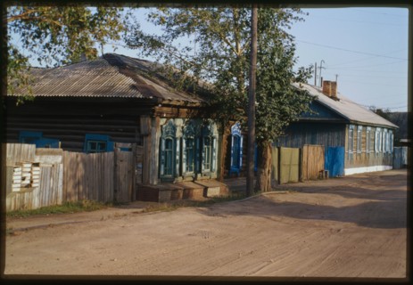Log houses, Sovetskaia Street (early 20th century), Nerchinsk, Russia; 2000