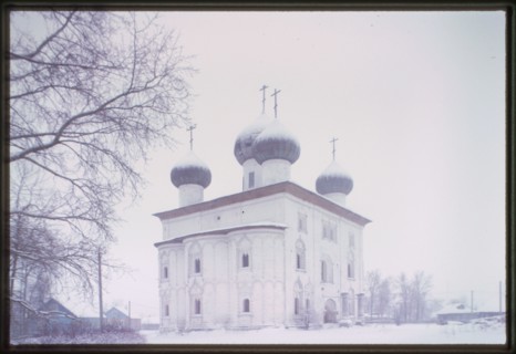 Church of the Annuciation (1692), northeast view, Kargopol', Russia 1999.