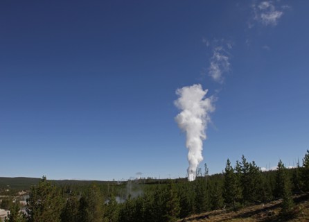 Steam phase of Steamboat Geyser, Norris Geyser Basin in Yellowstone National Park; Date: 4 September 2014