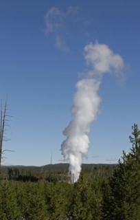 Steam phase of Steamboat Geyser, Norris Geyser Basin in Yellowstone National Park; Date: 4 September 2014