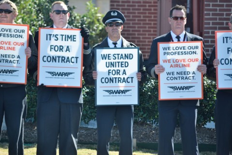 Southwest Airlines Pilots  upset over having no contract protest outside Love Field in Dallas, TX, USA (February 3,2016)