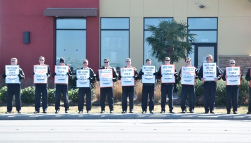 Southwest Airlines Pilots  upset over having no contract protest outside Love Field in Dallas, TX, USA (February 3,2016)