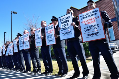 Southwest Airlines Pilots  upset over having no contract protest outside Love Field in Dallas, TX, USA (February 3,2016)