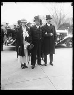 Eleanor Roosevelt and Franklin D. Roosevelt and son James