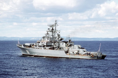 Port quarter view of the Soviet Krivak class frigate DRUZHNYY