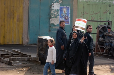Iraq happy citizen blew there horns