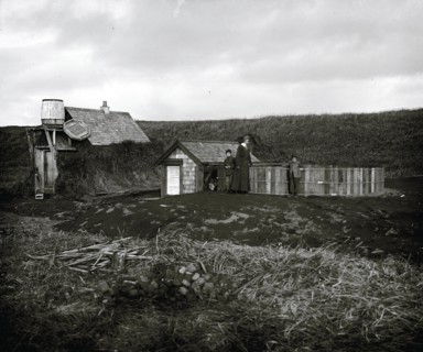 People at Well And Pumping house