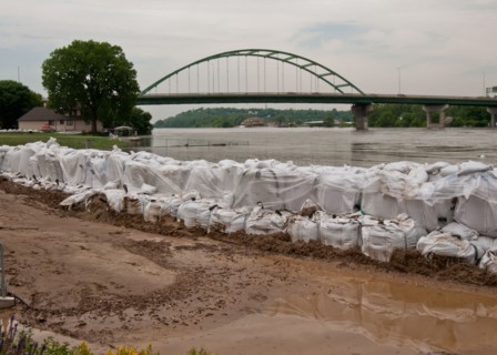 2011 USDA Secretary Tom Vilsack Iowa/Nebraska Flood Visit