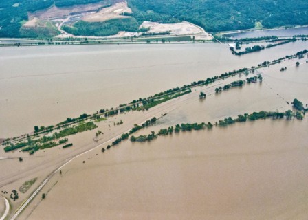 2011 USDA Secretary Tom Vilsack Iowa/Nebraska Flood Visit