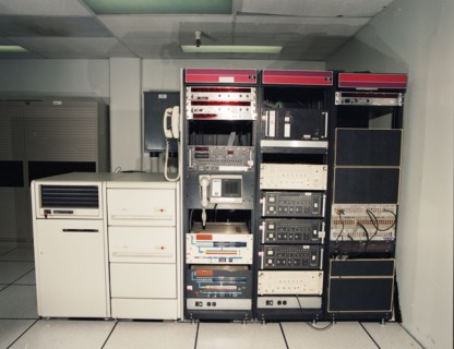 COMPUTER ROOM 1987