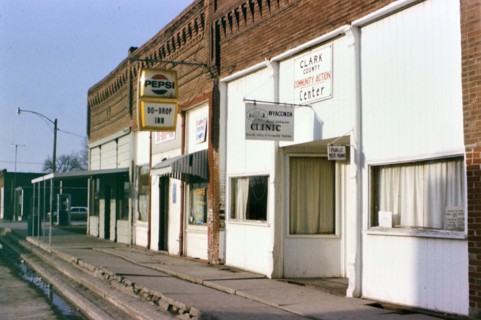 Do Drop Inn and Clark County Community Action Center