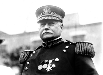 General Walter Howe