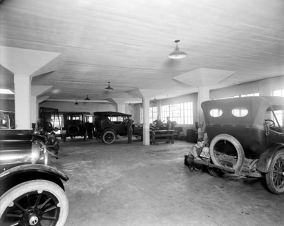 Oakland Automobile dealership garage and mechanics