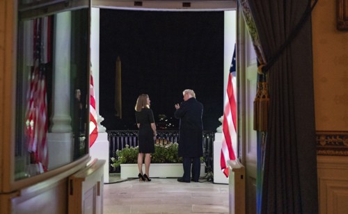 Reportage: Amy Coney Barrett Swearing