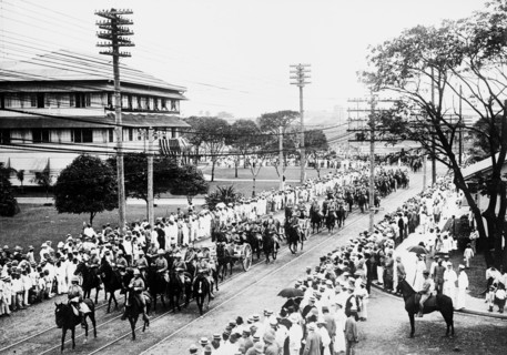 United States Army Signal Corps constructing lines in the Philippines ca. 1916