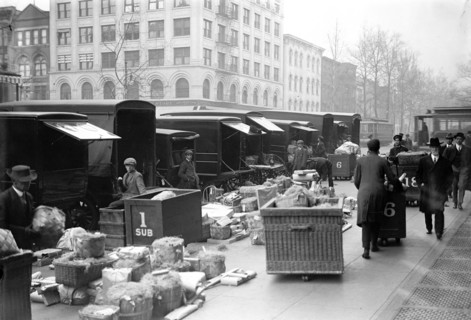 Woodward & Lothrop Department Store trucks