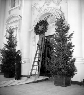 Xmas spirit in air at White House. Washington D.C.