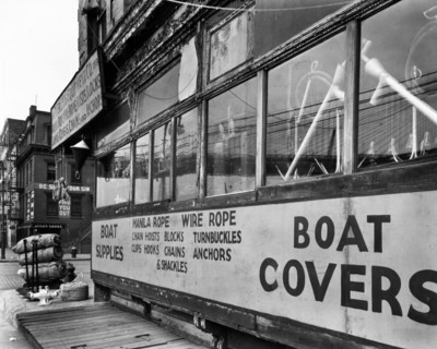 Rope store, Peerless Equipment Co., 189 South Street, Manhattan ca. 1938