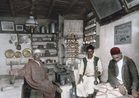 Moorish coffee house, Algiers, Algeria ca. 1899