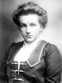 Lady F. Balfour, portrait bust 11 23 1909