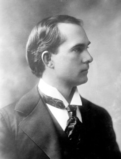 Robert Lee Henry 12 3 1910