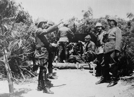 Ottoman soldiers and guns during the Gallipoli campaign which took place on the Gallipoli Peninsula in the Ottoman Empire ca. 1915-1916